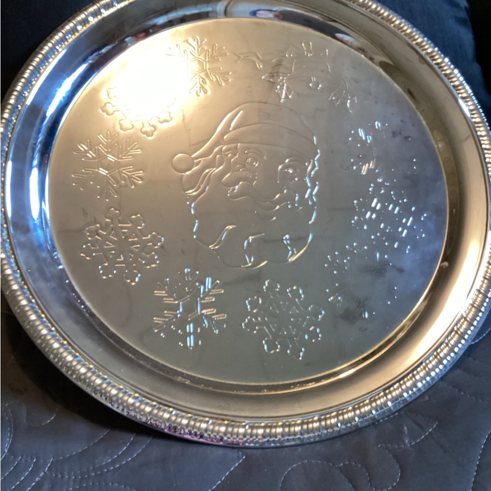 Silver Holiday Santa Tray , Irvingware, diameter 12” REDUCED